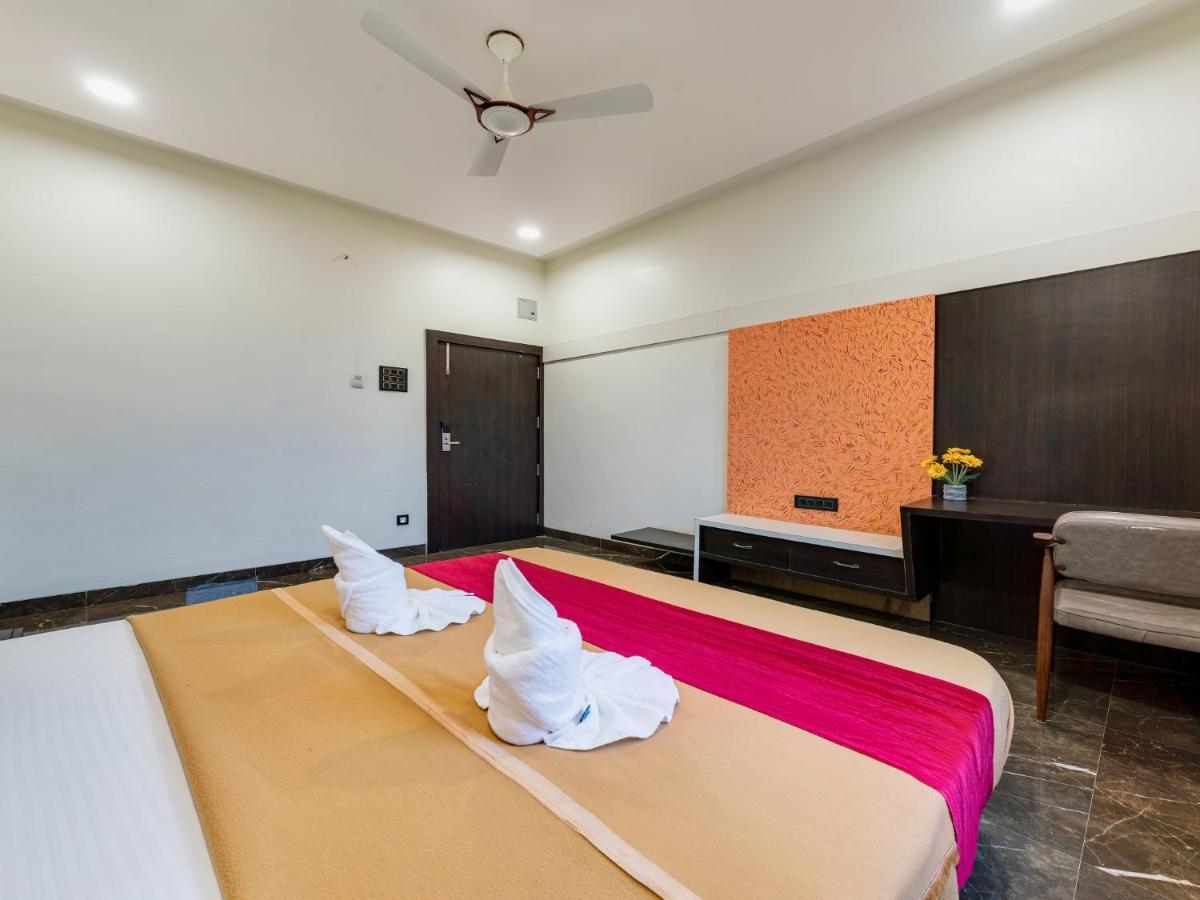 Hotel Chandradeep Regency Dhule Eksteriør bilde